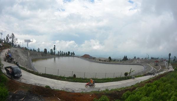 Meski tergolong tempat wisata baru di Temanggung, tempat ini sudah memiliki beberapa sarana prasarana yang cukup lengkap