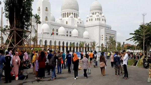 Hadapi Lonjakan Pengunjung saat Libur Sekolah, Begini Persiapan Masjid Sheikh Zayed Solo