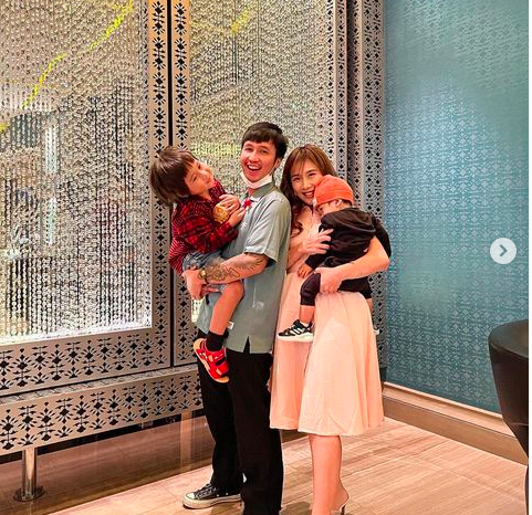 Artis cantik kecantol pria batak kaya. (Foto: instagram)