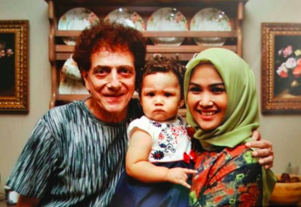 Artis Lawas Punya Anak di Usia Tua. (foto: instagram)