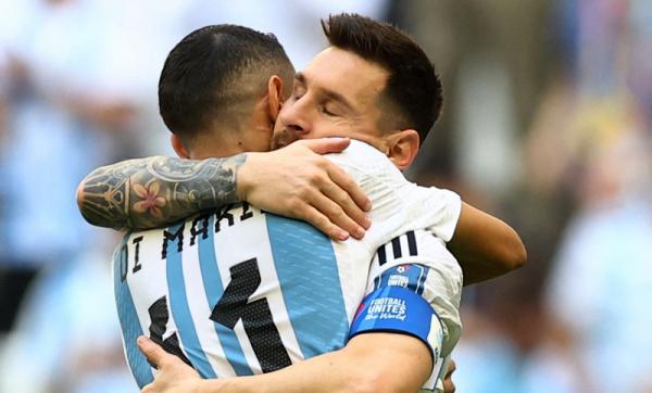 Timnas Argentina memimpin 1-0 atas Arab Saudi pada babak pertama matchday 1 Grup C Piala Dunia 2022 di Lusail Stadium, Selasa (22/11/2022) sore WIB. (Foto: REUTERS/Hannah Mckay)