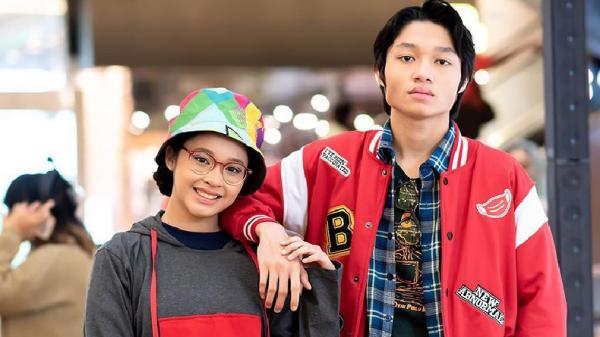 Berfoto dengan sang kakak (Foto: IG Shakiena Azalea)