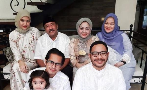 Rano Karno Artis Lawas Punya Anak Angkat