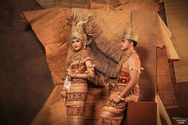 Baju Adat Lampung Prewedding Kaesang-Erina (Foto: Dok Riomotret)