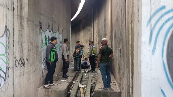 Motor Tabrak Pembatas Fly Over Kemayoran, Penumpang Kritis usai Terjun 10 Meter 
