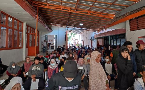 Salurkan 3 Bansos di Cianjur, Realisasi Penyaluran PT Pos Indonesia 67 Persen