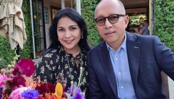 Artis Tercantik Era 1980-an dinikahi pengusaha tajir. 