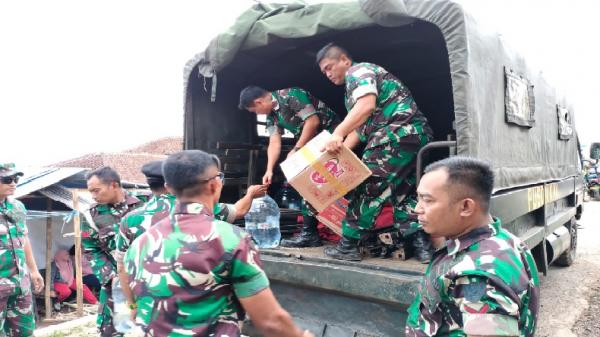 Pusdikkav Padalarang Kirim Satu Truk Bantuan untuk Korban Gempa di Cianjur