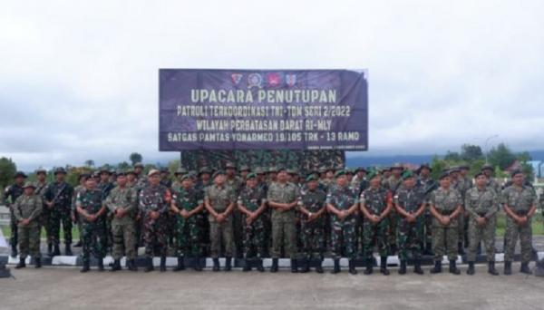 Upacara penutupan patroli bersama TNI dan Tentara Diraja Malaysia. (Foto: Penerangan Yonarmed 19/105 Trk Bogani)