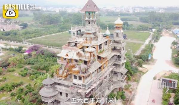 Petani bangun istana unik 10 lantai senilai puluhan miliar, viral dan dikunjungi banyak orang. Foto Bastille Post