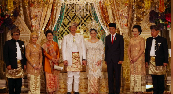Screen Shot 2022 12 09 At 10 48 55 Deretan artis menikah dihadiri Presiden.