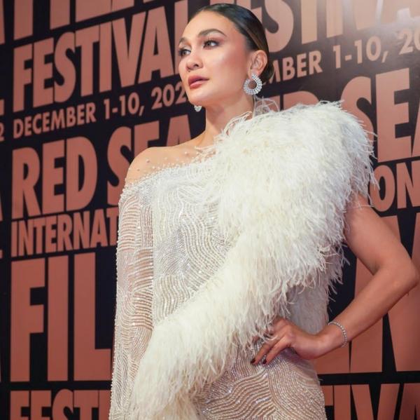 Artis dengan Latar Belakang Desainer. (Foto: instagram)