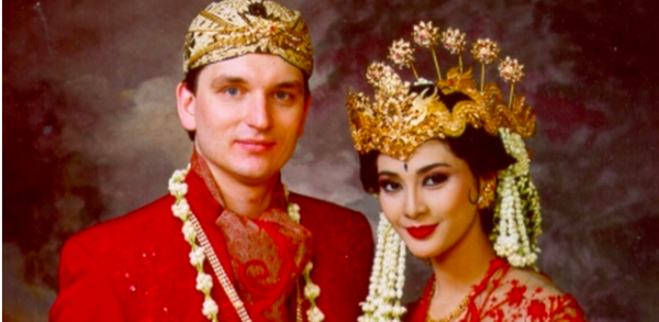 Screen Shot 2022 12 11 At 08 27 33 Artis menggelar pesta pernikahan paling mewah di masanya. (Foto: Istimewa)