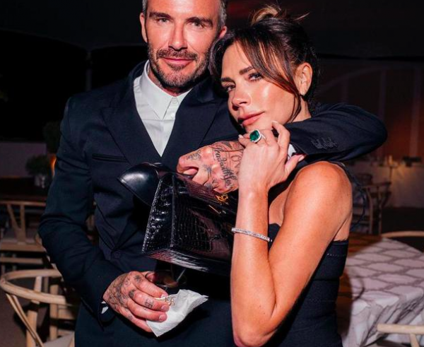 Screen Shot 2022 12 11 At 08 31 37 Artis menggelar pesta pernikahan paling mewah di masanya. (Foto: Istimewa)