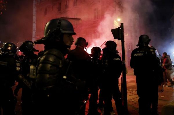 Rayakan Timnas Melaju ke Semifinal Piala Dunia, Fans Maroko Ditembaki Polisi Prancis dengan Gas Air Mata