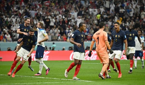 Timnas Prancis melaju ke semifinal Piala Dunia 2022. Prancis mengalahkan Inggris 2-1. (foto: REUTERS).