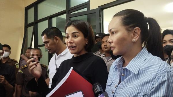 Nikita Mirzani jalani sidang hari ini. (Foto: MPI/Selvianus Kopong Basar)