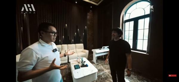 Screenshot 20221212 063744 YouTube Rumah mewah Eko Patrio. (Foto: youtube)