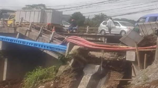 Bahu Jembatan Pamuruyan Sukabumi Ambruk, Kontraktor Sebut Ada Kesalahan Teknis