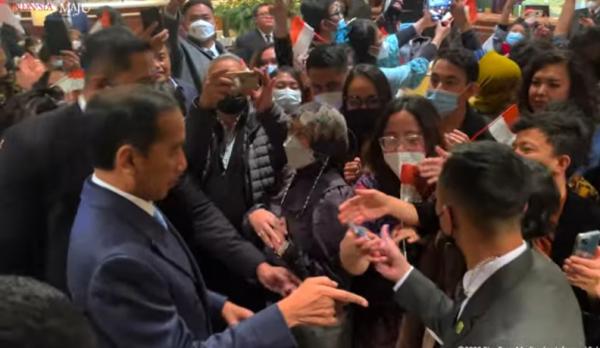 Presiden Jokowi dan Ibu Iriana Tiba di Brussels Belgia