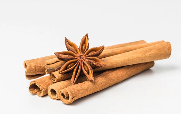 Rempah paling mahal di dunia, kayu manis Rempah paling mahal di dunia, kayu manis (Freepik)