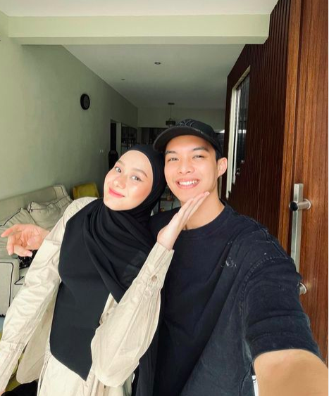 Artis cantik ini memutuskan berhijab di usia 20 tahunan. (Foto: instagram)