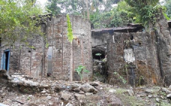 Lebong Tandai 2 Bekas bangunan silindris di permukiman penduduk, jejak peninggalan tambang emas di Desa Lebong Tandai. (Foto: https://kebudayaan.kemdikbud.go.id)