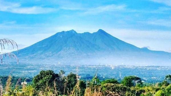 Gunung Salak Gunung Salak (Foto: Instagram/@affandihaki)