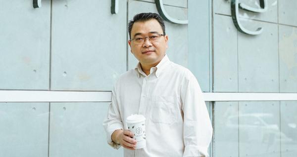 Kisah Sukses Pendiri Fore Coffee, Malang Melintang di Bisnis F&B hingga Dirikan Kedai Kopi