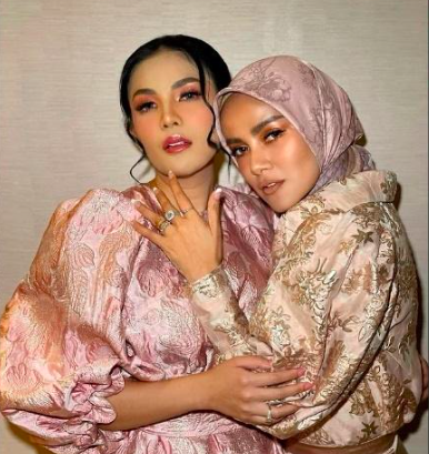 Artis satu grup kini berseteru. (Foto: Istimewa)