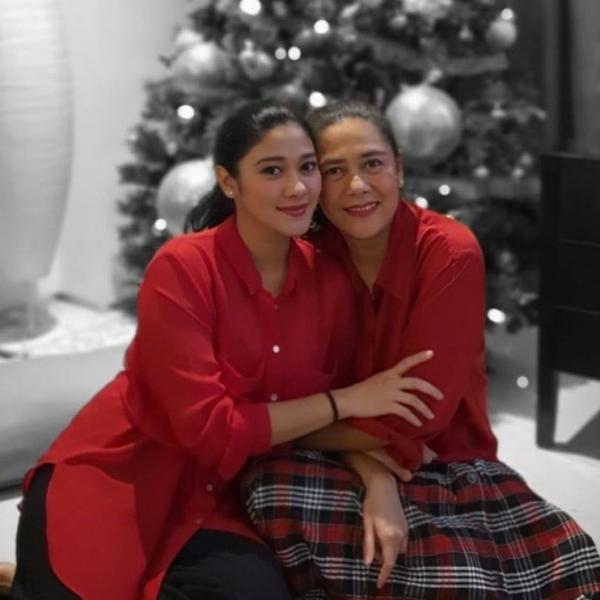 Artis Lawas Punya Anak seperti teman sebaya. (Foto: instagram)