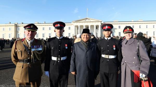 Prabowo Hadiri Kelulusan Taruna Indonesia di RMAS Inggris, Salah Satu Akademi Militer Bergengsi