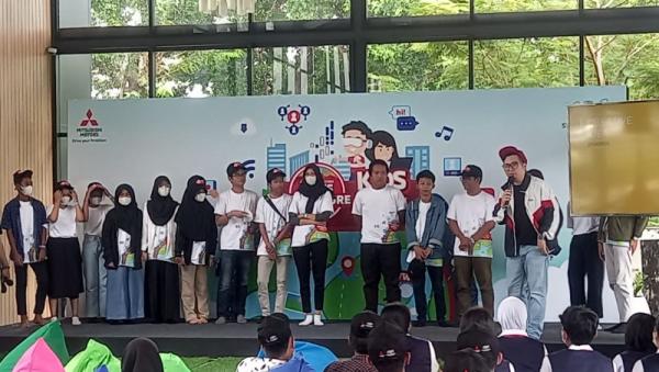 BElajar membuat konten bersama Edho Zell PT MMKSI BElajar membuat konten bersama Edho Zell. (Foto: MPI)