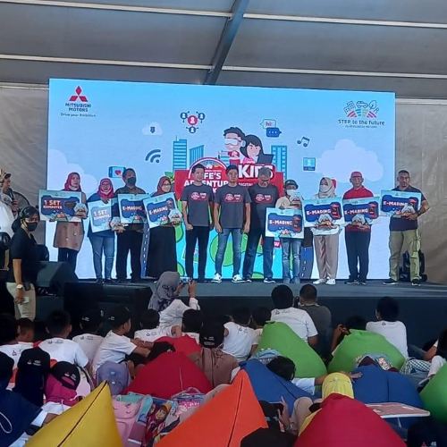 Penyerahan donasi dari PT MMKSI. (Foto: MPI)