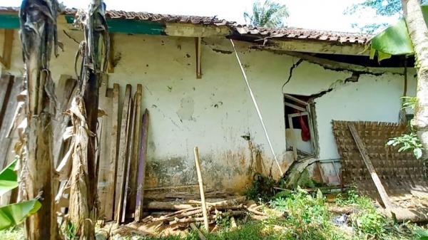 Rumah Terdampak Pergerakan Tanah di Pancasura Garut Bertambah Jadi 69