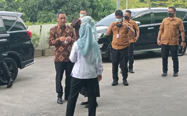 Pj Gubernur DKI Heru Tiba-Tiba Datangi RSUD Pasar Minggu, Ada Apa?