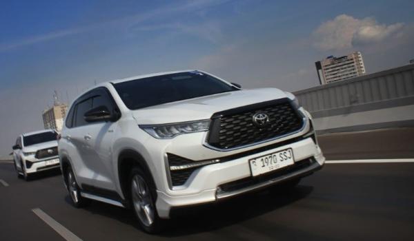 Kijang Innova Zenix 1