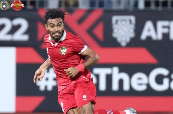 Bek sayap Timnas Indonesia, Yakob Sayuri tampil hebat saat melawan Brunei Darussalam pada laga Grup A Piala AFF 2022 di Stadion KLFA, Kuala Lumpur, Senin (26/12). Dia mencetak dua assist dan satu gol. (Foto: Instagram/@pssi)