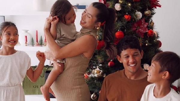 Irfan dan Jenifer Bachdim