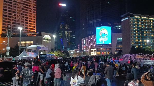 Car Free Night Mulai Berlaku, Begini Suasana Terkini di Bundaran HI