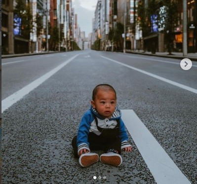 Artis bayi idola netizen. (Foto: Instagram)