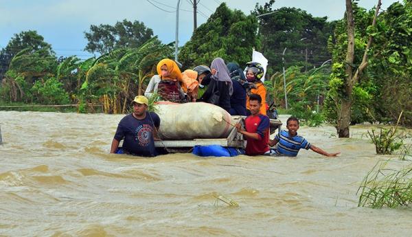 Bmkg Imbau Warga Waspadai Cuaca Ekstrem Di Jateng 9 11 Januari