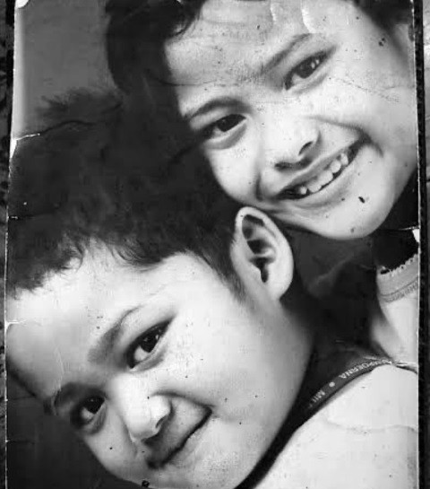 Potret Lawas Artis Bareng Adik. (foto: instagram)