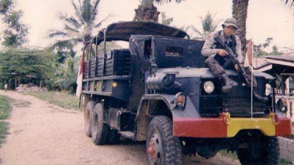 Truk REO M35 buatan Amerika Serikat (AS) pernah digunakan dalam perang Vietnam. (Foto: Dok. Brimob).