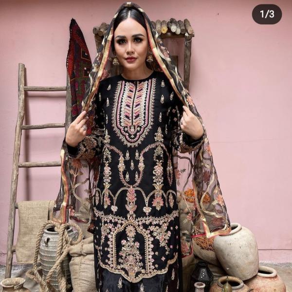 Artis Indonesia menikah dengan seleb dunia. (foto: instagram)