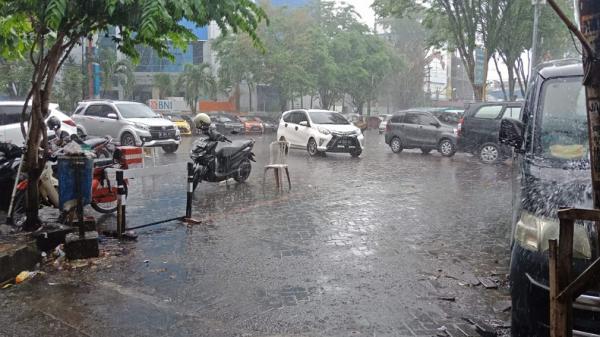 10 Wilayah Sulawesi Utara Siap Dilanda Hujan, Info BMKG 26 Oktober 2025