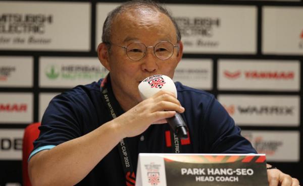 Park Hang-seo Pelatih Vietnam Park Hang-seo girang bisa tahan Indonesia 0-0 pada leg pertama semifinal Piala AFF 2022 di Stadion Utama Gelora Bung Karno. (Foto: MPI/Aldhi Chandra)