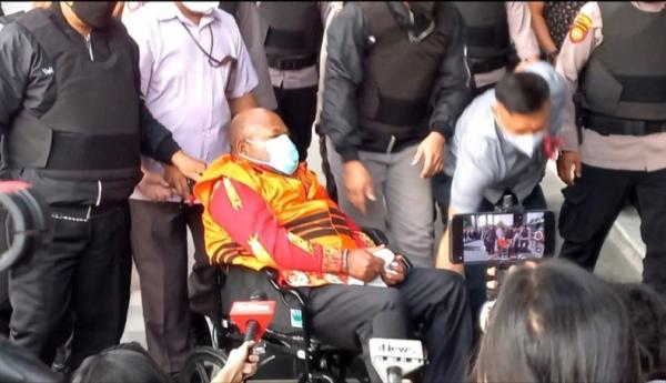 KPK Periksa Lukas Enembe Hari Ini, Pembantaran Dinyatakan Selesai