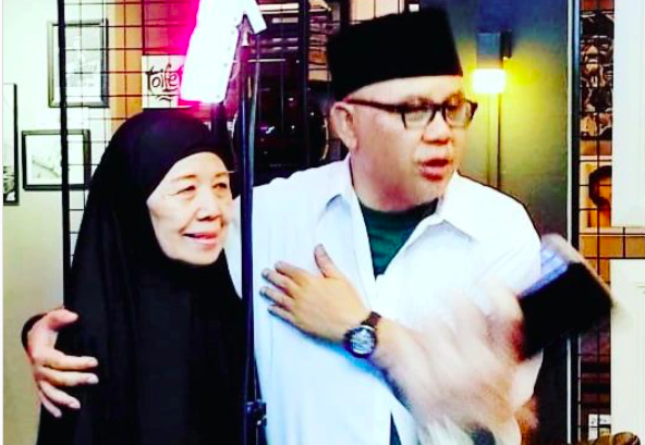 Potret penyanyi lawas Doel Sumbang. (Foto: Instagram)