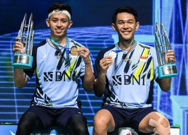 Pebulu tangkis ganda putra Indonesia, Muhammad Rian Ardianto dan Fajar Alfian menjuarai Malaysia Open 2023. (Foto: Instagram/@badminton.ina)